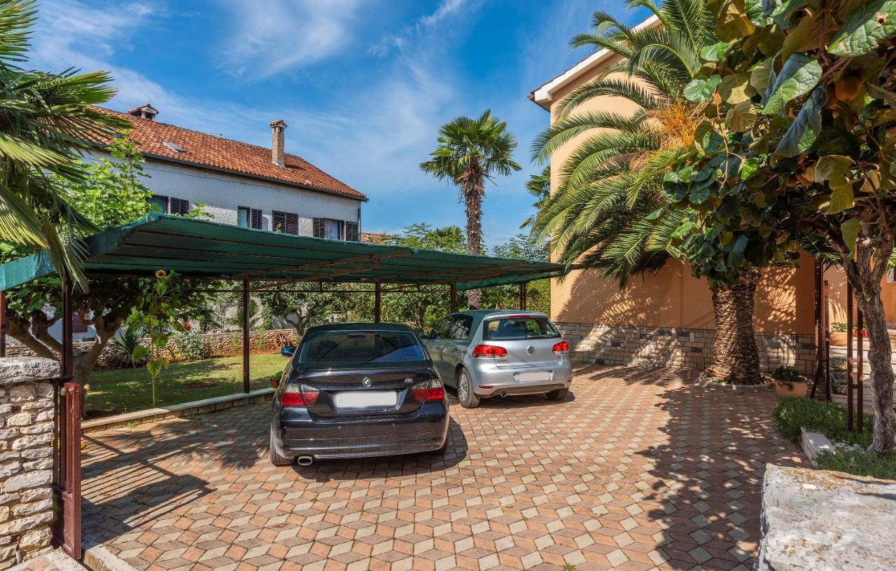 Apartments Feniks Poreč Exteriör bild